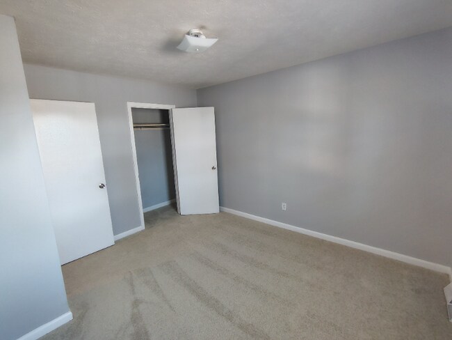 Building Photo - 7 Duiguid Dr