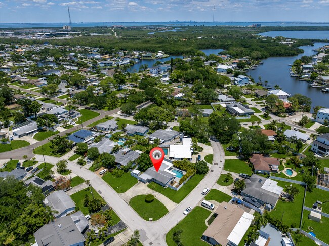Foto del edificio - 8801 Sunlit Cove Dr NE