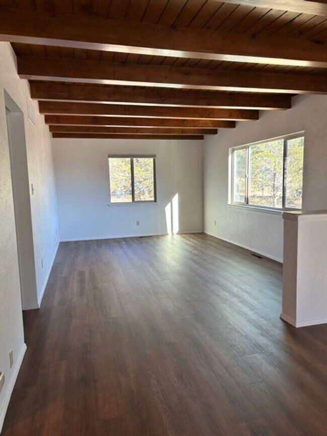 Building Photo - 2123 Calle Tecolote - Sol Y Lomas! - Lease...