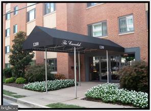 Foto del edificio - 1200 S Arlington Ridge Rd