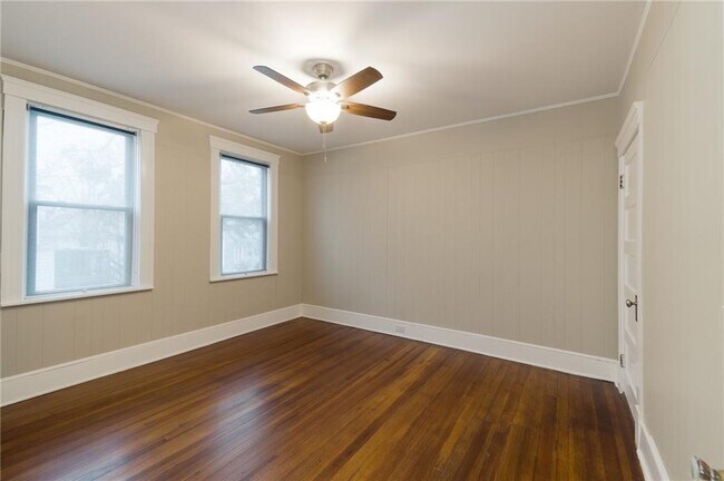 Foto del edificio - 64 Oakley Rd