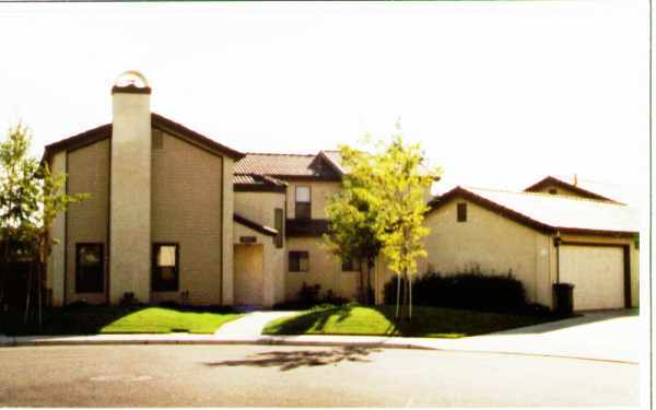 Building Photo - 3621-3625 La Mancha Pl