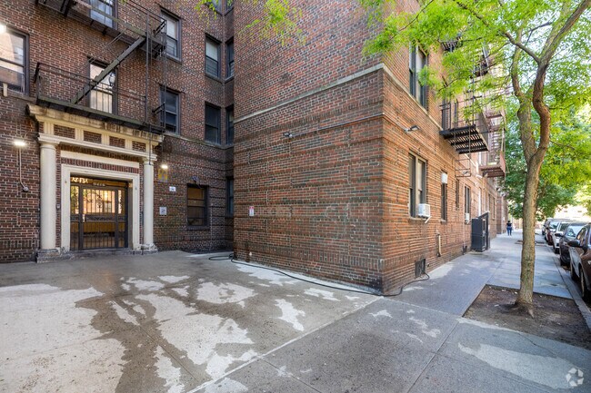 Building Photo - 9416 34th Rd
