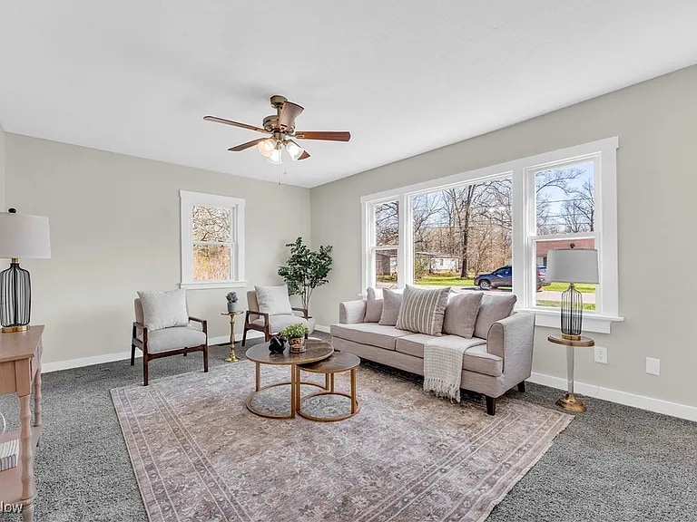 4238 Laurel Rd Lorain, OH 44055 – photo 1