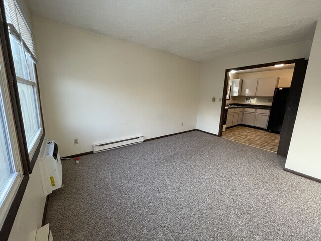 Foto del edificio - 407 N. Parker St