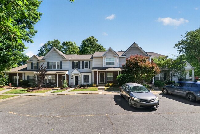 Foto del edificio - 204 Butler Pl