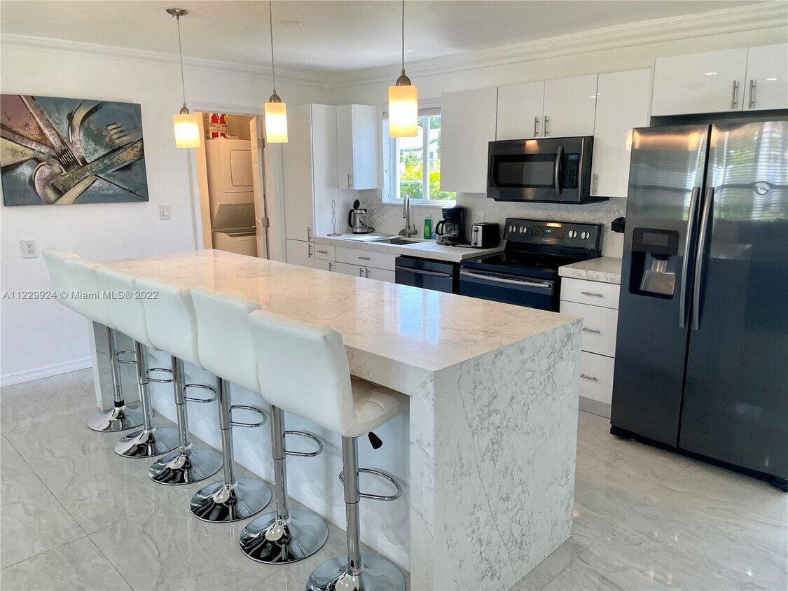 325 SE 4th Ave, Dania Beach, FL 33004 House Rental in Dania Beach, FL