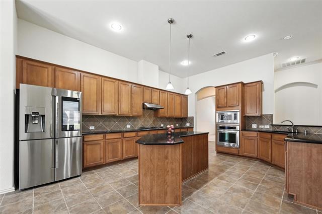 Building Photo - 520 Smoke Tree Dr