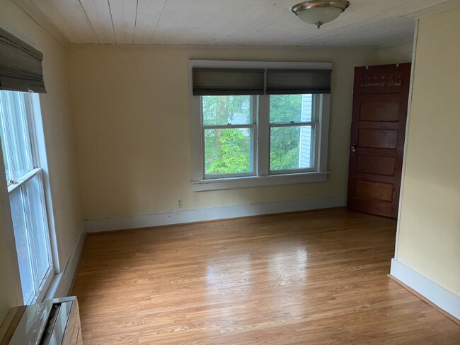 Foto del edificio - 38 Elting Ave