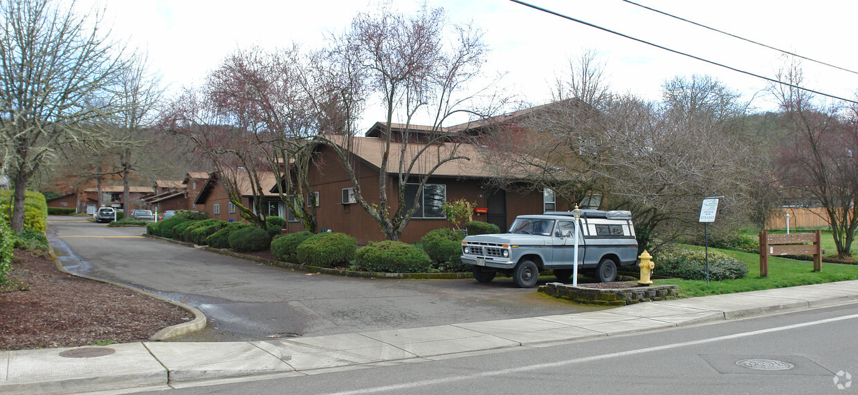 Foto del edificio - Brookside Court