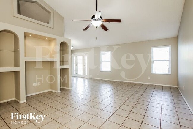 Building Photo - 8320 W Corrine Dr