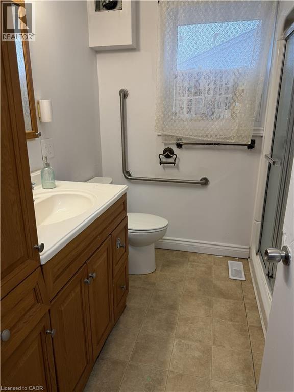 Photo du bâtiment - 135 Homeside Ave