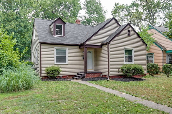 Photo - 3009 Napoleon St House