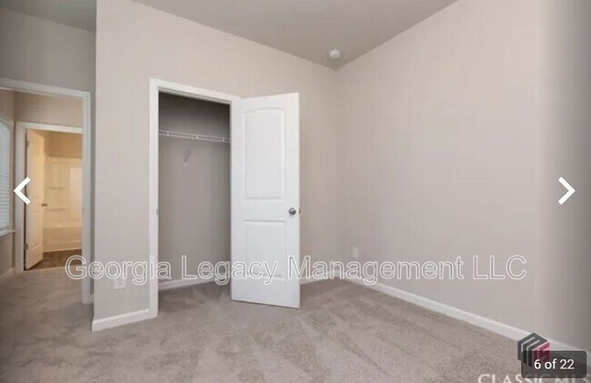 Foto del edificio - 1272 Towne Square Ct