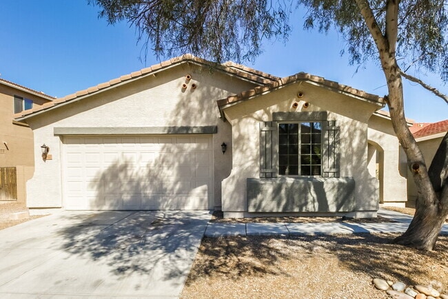 Building Photo - 1062 E Nickleback St