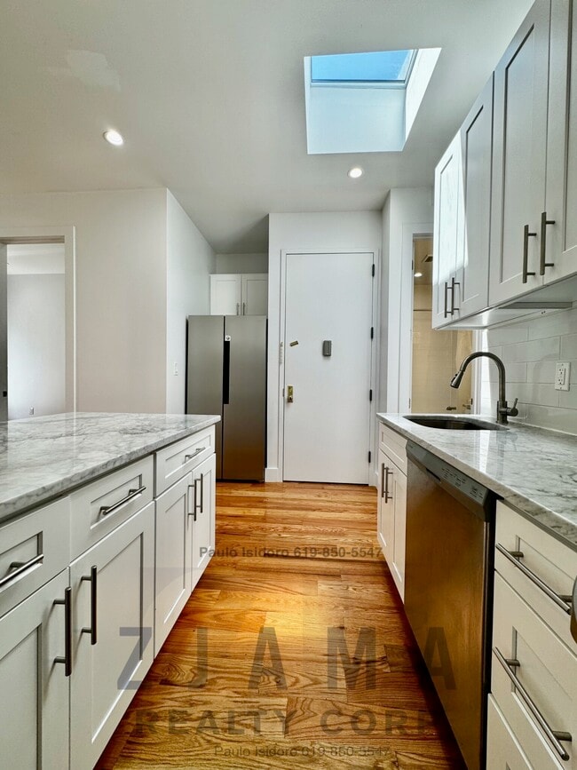 Building Photo - 595 Eastern Pkwy
