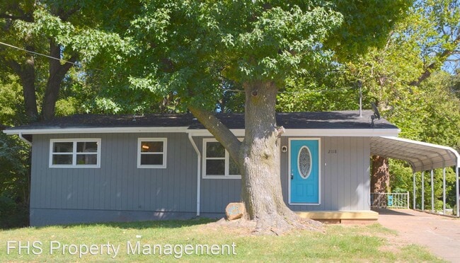 Building Photo - 3 br, 1 bath House - 2118 N. Newton Ave