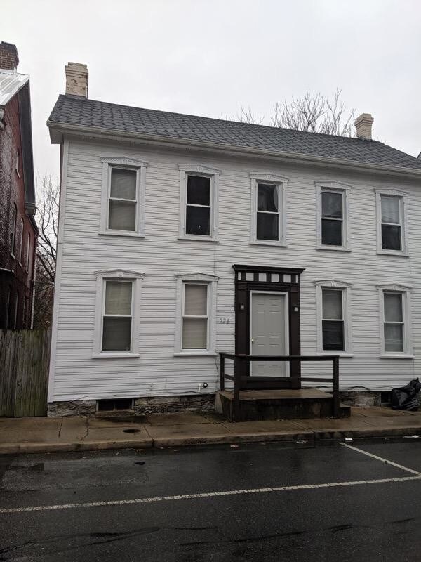 Foto del edificio - 228 N Locust St