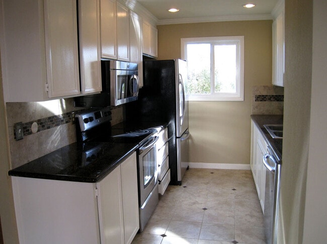 Building Photo - 701 Delta Way