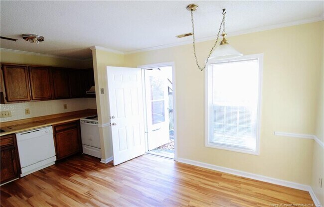Building Photo - 124 Girard Ave