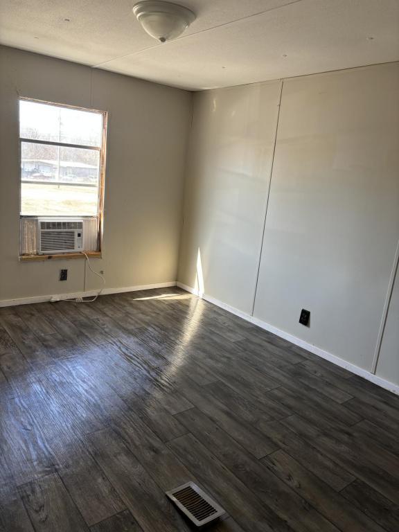 Foto del edificio - 4065 W Van Hook St