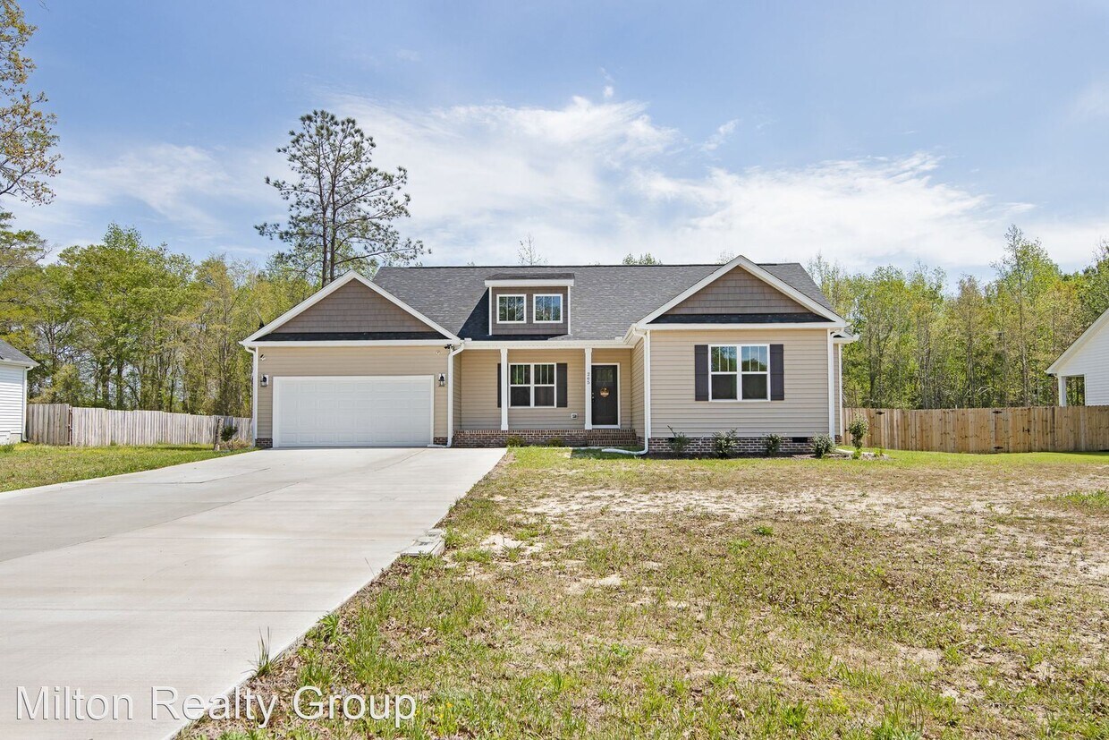 265 Southern Pl, Lillington, NC 27546 House Rental in Lillington, NC