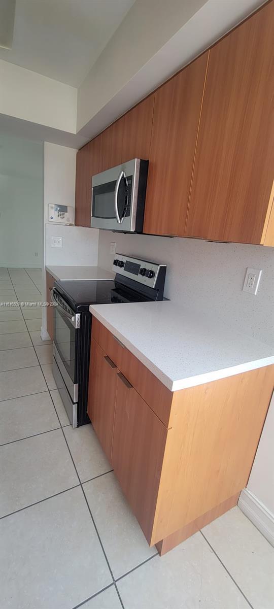 Foto del edificio - 2501 Douglas Rd