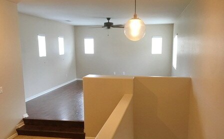 Foto del edificio - Gorgeous 5 bedroom, 3 bath plus Loft - Mou...