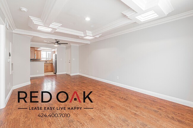 Foto del edificio - 5325 Cartwright Ave