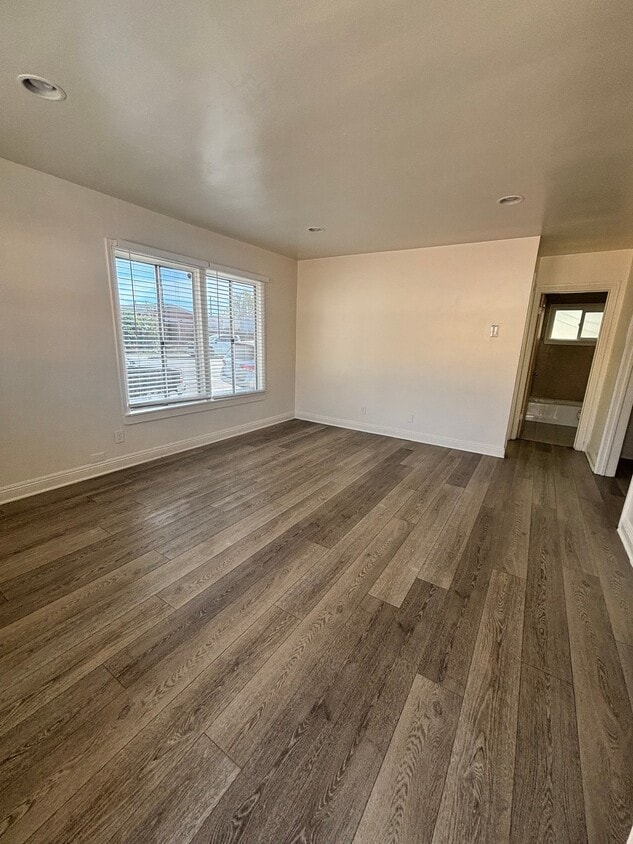 Photo - 809 Alamitos Ave (Long Beach, CA)