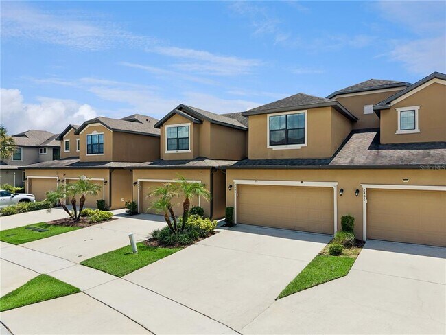 Foto del edificio - 2438 Seven Oaks Dr