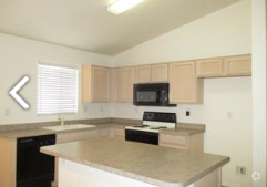 Building Photo - 10649 W Alvarado Rd
