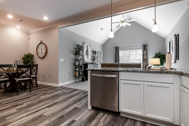 Foto del edificio - 3019 Bales Wy