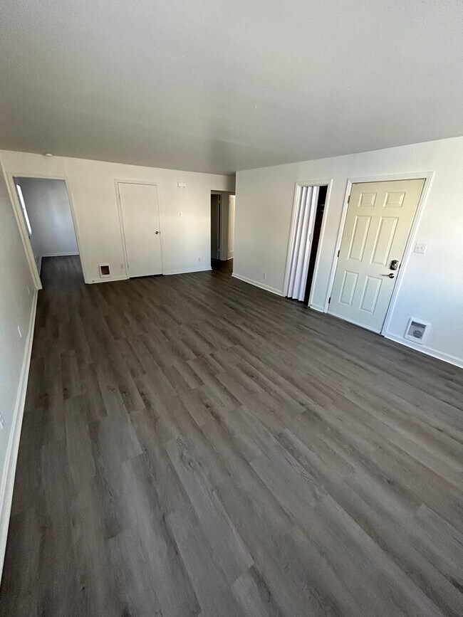 Foto del edificio - 1229 2nd St