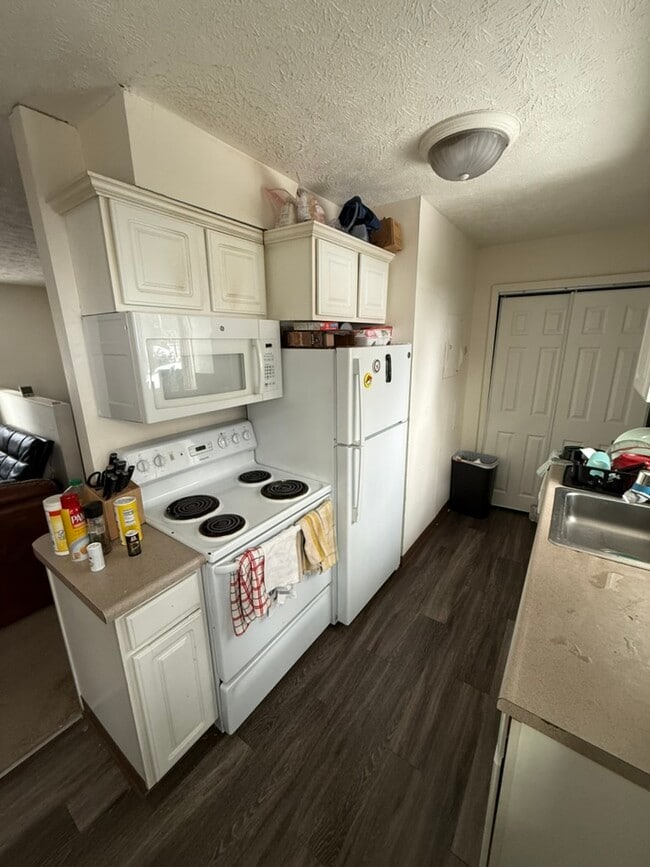 Photo - 805 Hicks Dr House