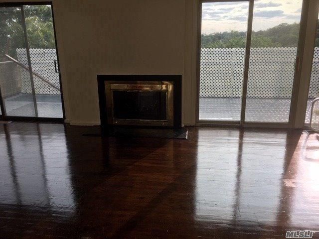 Foto principal - 79 Sands Point Rd