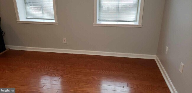Foto del edificio - 1451 Park Rd NW