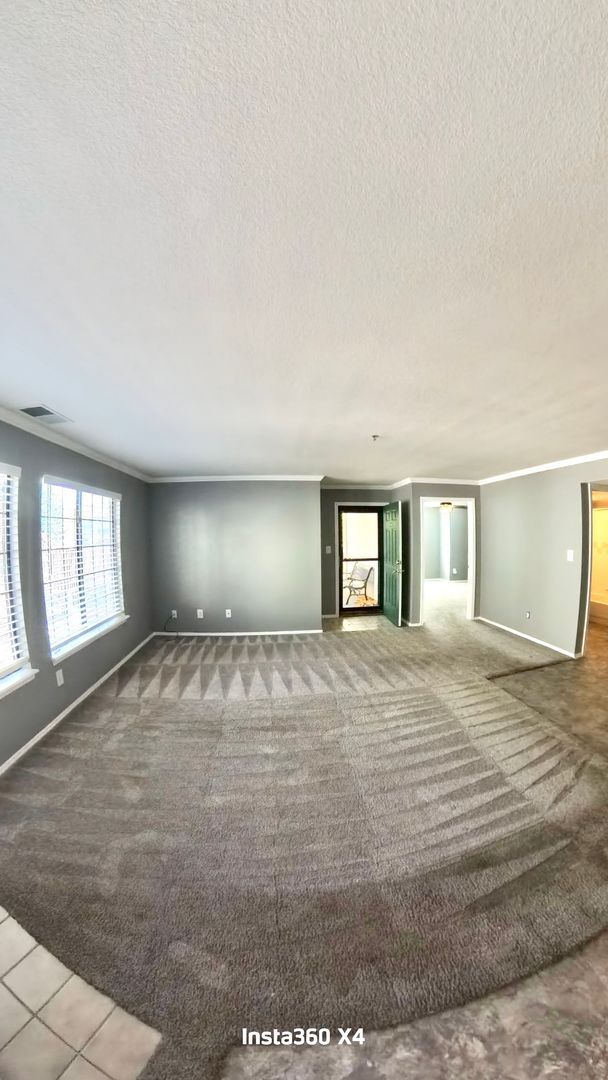 Foto del edificio - 2126 Denton Grove – Rockrimmon Gem Near Ut...