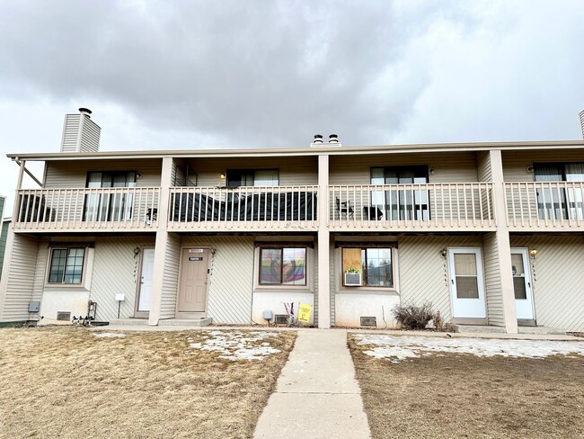 Building Photo - 2344 Split Rock Dr