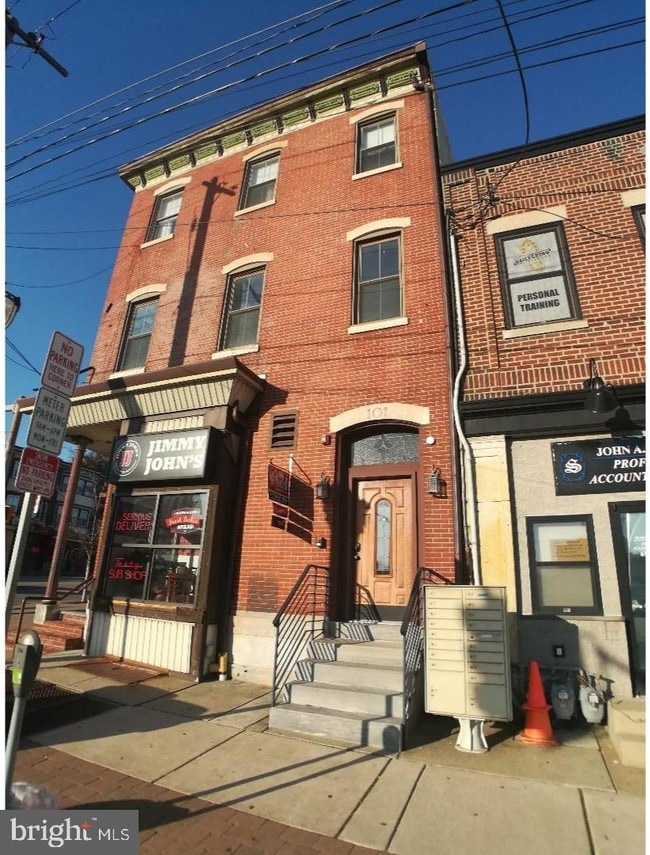 101 Fayette St Unit 3, Conshohocken, PA 19428 Apartment for Rent in