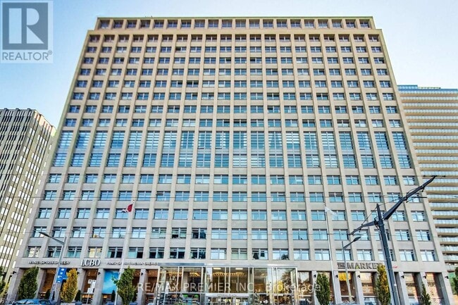 Building Photo - 111 St Clair Ave W