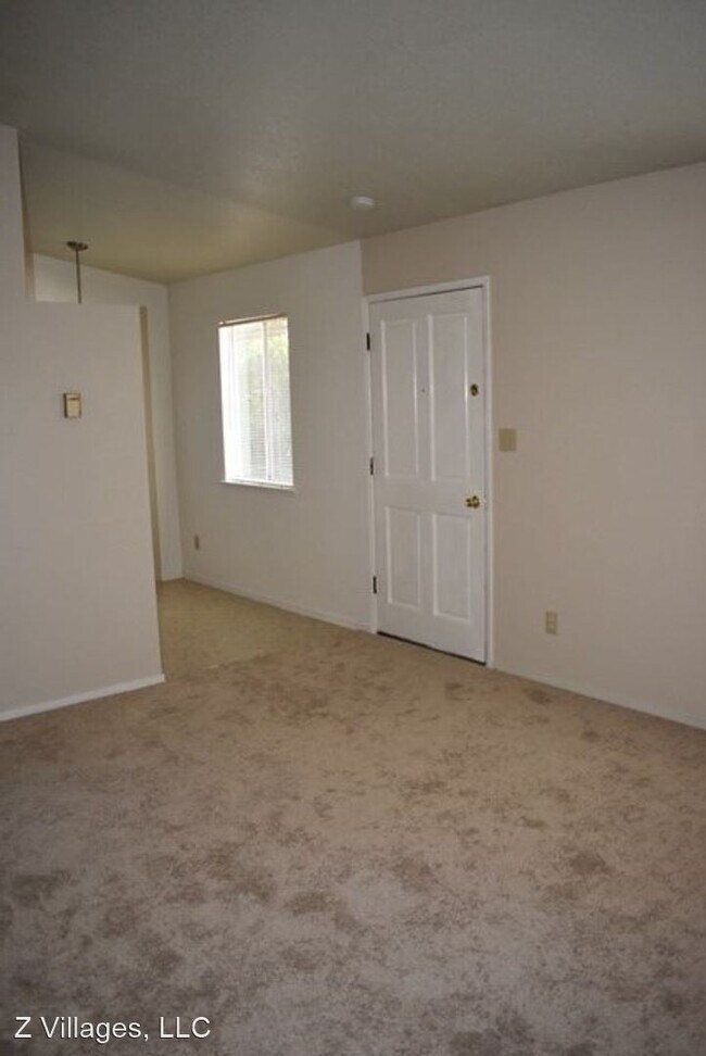 Building Photo - 7437 Santa Ysabel Ave