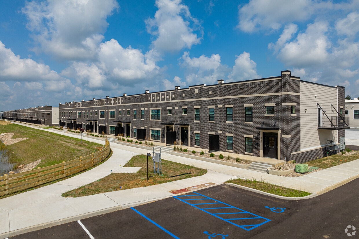 Primary Photo - West Heights Townhomes - West Lafayette