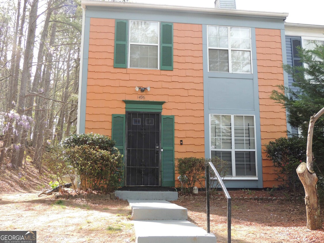 Primary Photo - 1496 Inverness Dr
