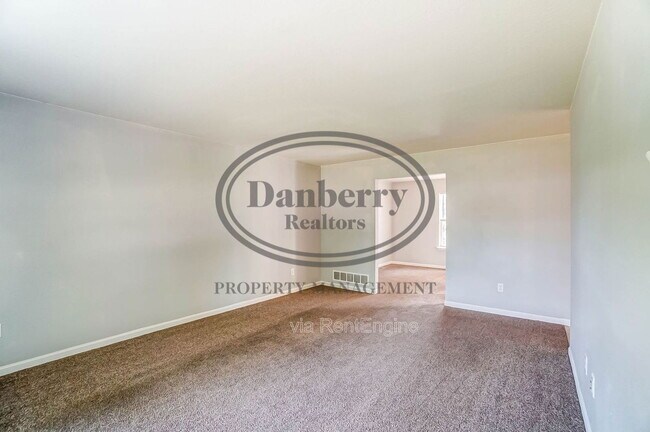 Foto del edificio - 3733 Willow Run Dr