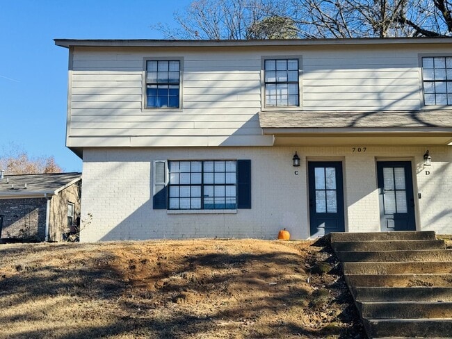3 bed 2.5 bath townhouse! - 3 bed 2.5 bath townhouse!