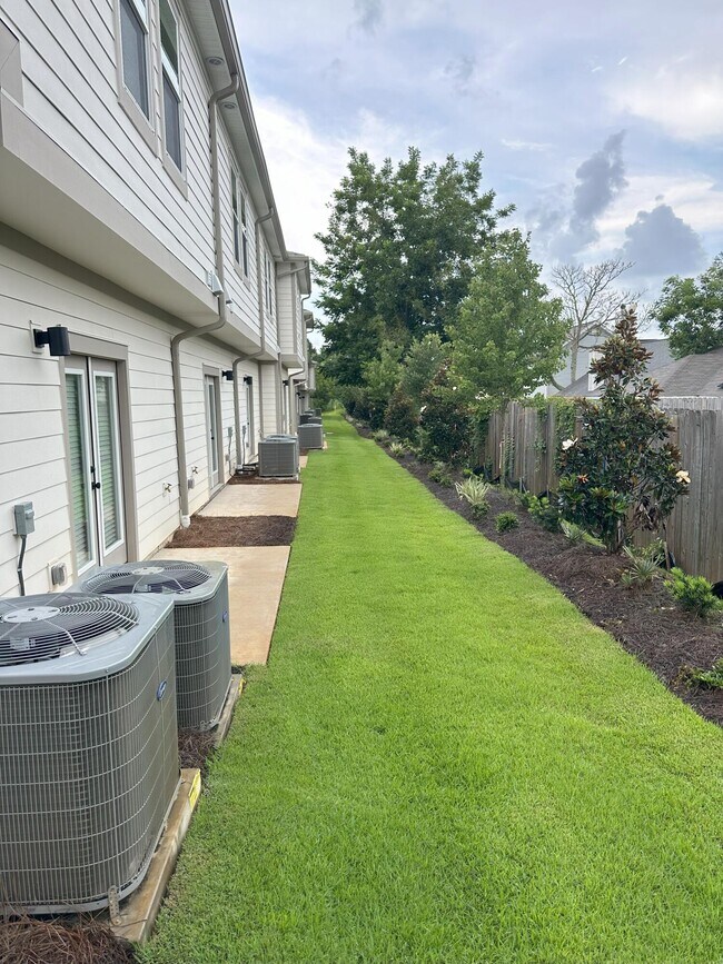 Foto del edificio - 465 Westgate Wy