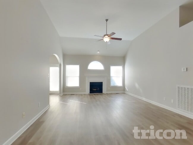 Building Photo - 4932 Tulip Grove Ln