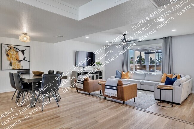 Building Photo - 1430 E Bell De Mar Dr