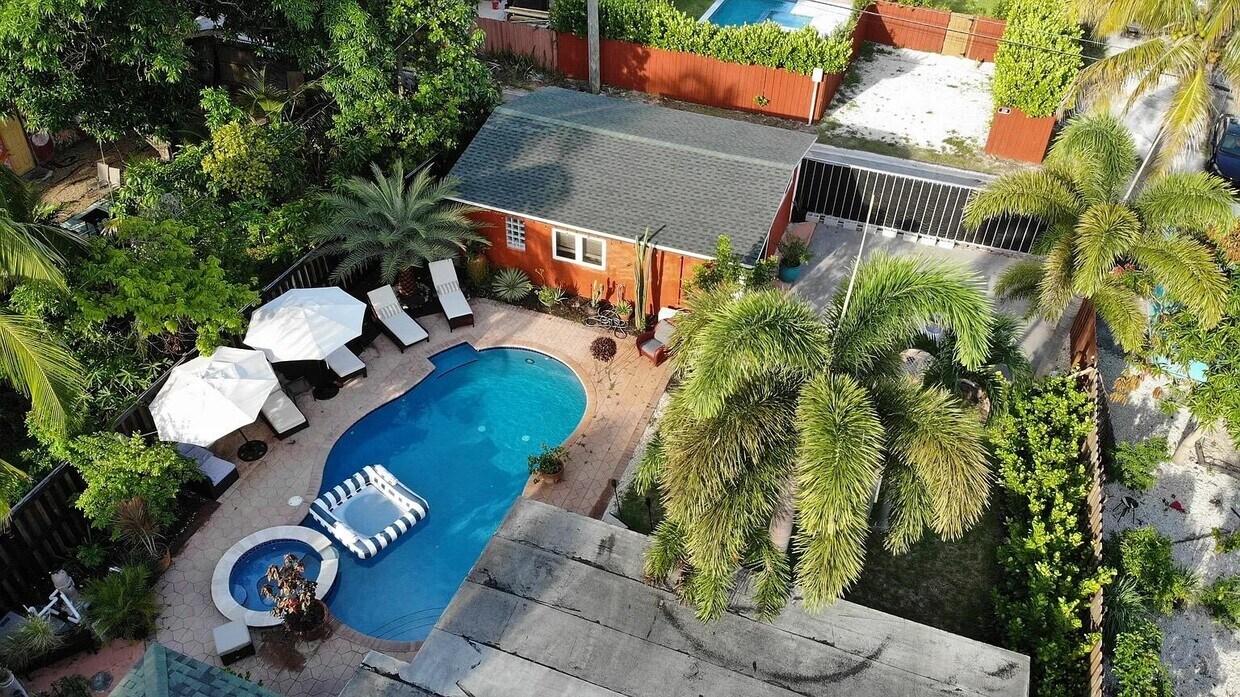 Foto principal - 321 SW 1st Ave